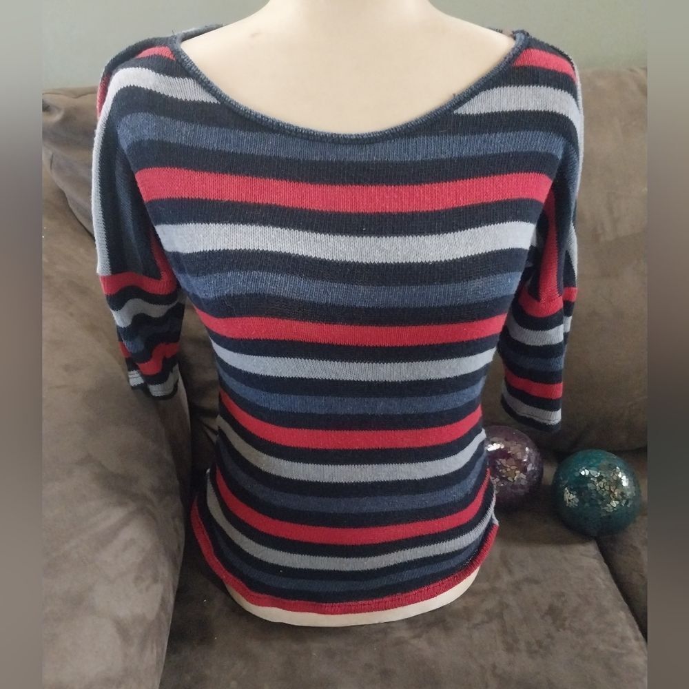 One Clothing Navy and Red Knit Lightweight Sweater